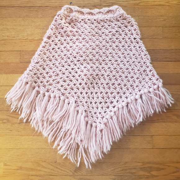 JJ Original pink crochet fringe poncho pompom tie Medium cottage core vintage - Picture 5 of 5